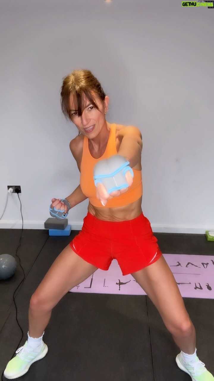 Davina McCall Instagram - Ok .. I’m back to exercising … 10 days off!!! Got to say after this morning I feel more alert, brighter , and chuffed … cannot stress enough how good a little bit of exercise feels … I did a 30 min @daniel_duckett_ from @ownyourgoalsdavina and I’m ready for anything .. forgot to add VO x 😂😂😂 this is my life x track by @ed_rush ( goes rather well eh? Ed? ! weighted gloves link in my bio