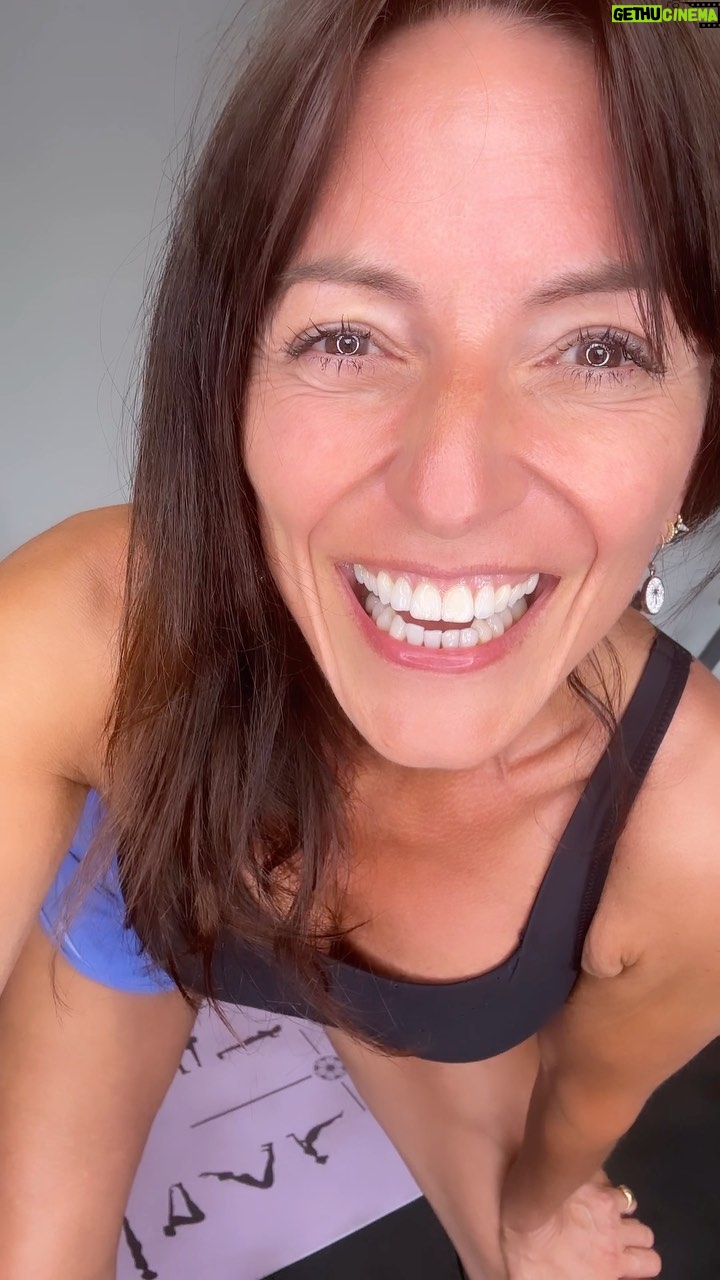 Davina McCall Instagram - A treat for you all. @mdlondon did my Voice over again . Back by demand . βThis is where she sticks her hrt β ππππ @ownyourgoalsdavina