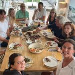 Davina McCall Instagram - I’m a bit quiet on here atm coz I’m in Australia seeing Tilly !!! Yayyyyy! ( my youngest daughter) And my family ❤️🥰…. Had terrible jet lag this am but a run sorted me out … running by the sea is EPIC!!! Back soon x what’s happening?