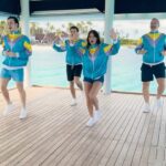 Davina McCall Instagram - #ad had to take @thefamileighx to a TUI BLUE dance class....this was actually hilarious 😆 💃 there are so many activities on their schedule (u can book them all on the app or with your TUI BLUE guide manager) 🙌 so great for family bonding and keeping fit x @tuiuk