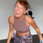Davina McCall Instagram - Yo!!! Back in the uk ! Did @daniel_duckett_ TWICE! Went to an old @ownyourgoalsdavina challenge on website … it was great . High energy . Just what I needed I won’t be able to hug anyone tomorrow tho 😂😂😂😂😂😂😂😂
