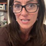 Davina McCall Instagram - Watch this with sound up . This live talks about pain relief, yes… you can get it on the nhs . You can catch up with my Davinas Pill Revolution streaming on @channel4 . Start the conversation. 🙌🏻🙌🏻🙌🏻🙌🏻