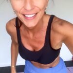 Davina McCall Instagram – Yesssssss!!! #ad  Workout 1 of week 2 of the summer express challenge! With @richcallender today … 20 mins went by quick ! Full body accumulator… three times around … increasing difficulty… LOVED THIS ❤️❤️❤️ few people asking where it is … own your goals is my online fitness platform … there are deals to be had ! If you buy any of my fitness equipment on @argos you get a free trial of Oyg … my weighted gloves are back in stock on there ( hero piece of kit) hope you enjoy x