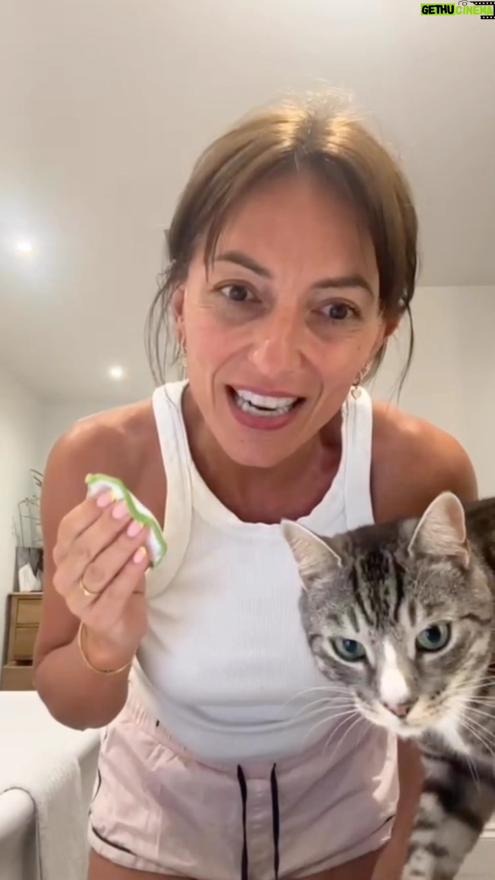Davina McCall Instagram - #AD Inspired by my daughter Tilly ❤️ get ready ( for bed !) with me .. and Sully ❤️😂🐾 .. and as I still get asked SO many questions from women who think they might be perimenopausal and don’t know what to do first .. I wanted to cover some basics at the same time .. Here’s a mini menopause manual to start u off ❤️and below are the @garnieruk products I use in the video 🙌🏻🙌🏻 x Micellar Cleansing Water .. after washing my face .. a staple in our house Vitamin C Brightening Night Serum .. just launched !! Boosts your glow overnight 🙌🏻 Vitamin C Brightening Eye Cream .. I use this in the morning to de puff the eye bags ! Summer Body .. u know it’s my absolute favourite ..