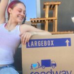 DeVore Ledridge Instagram – Although this week was so intense, moving apartments this time around felt much easier. I believe it was the stress-free manner and genuine friendliness from @roadwaymoving 

If you or anyone you know is moving soon I would definitely recommend 💌xx
