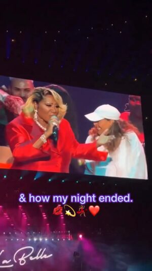 Debbie Allen Instagram - We had a Ball! 💃🏽💋💫 BRAVO!!! Thank You, @EssenceFest and @MarcMorial for 2 decades of a Party with a Purpose! #EssenceFestival @MsPattiLaBelle @ThumpNixon 

🎥: @LadyLondon @DreDog1911 @LegendaryDamon @TheShadeRoom