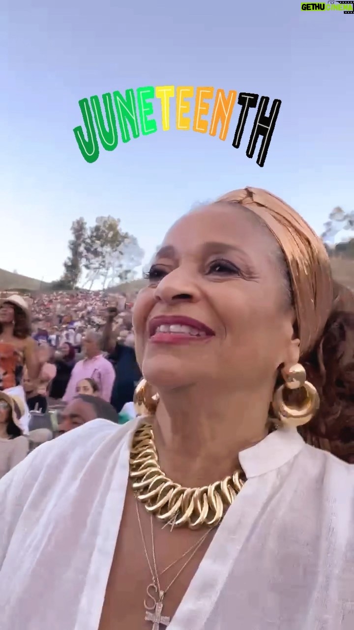 Debbie Allen Instagram - #Juneteenth: Global Celebration for Freedom ✊🏽❤️🎉 BRAVO, @CNN, @LAPhil, @LiveNationUrban, @JesseCollinsEnt!