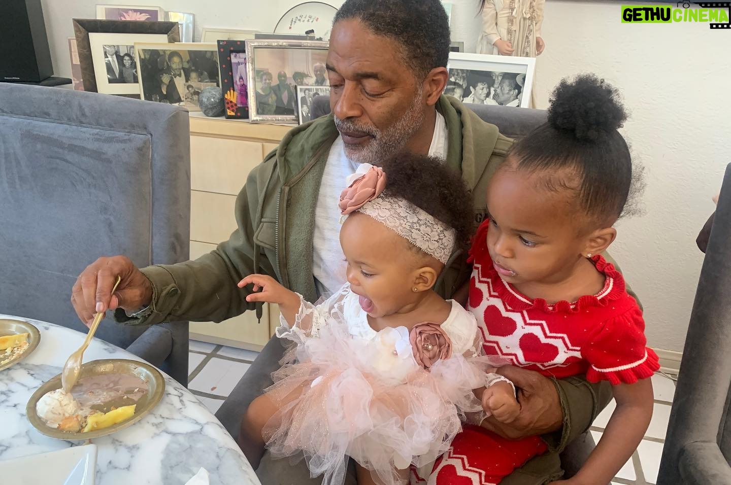 Debbie Allen Instagram - Happy Father’s Day to my husband, Norm Nixon! We love you, baby! 💋❤️