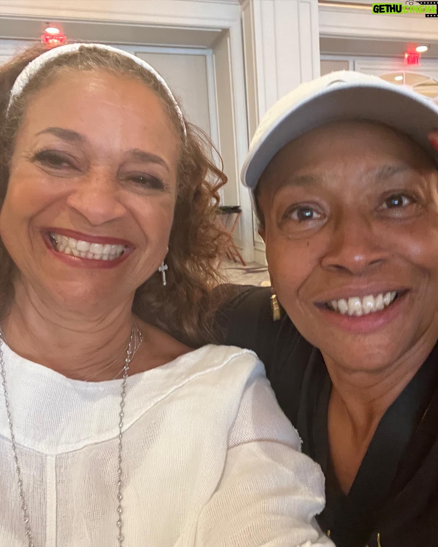 Debbie Allen Instagram - @ESSENCEFEST IS OFF THE HOOK! 💫💋❤️