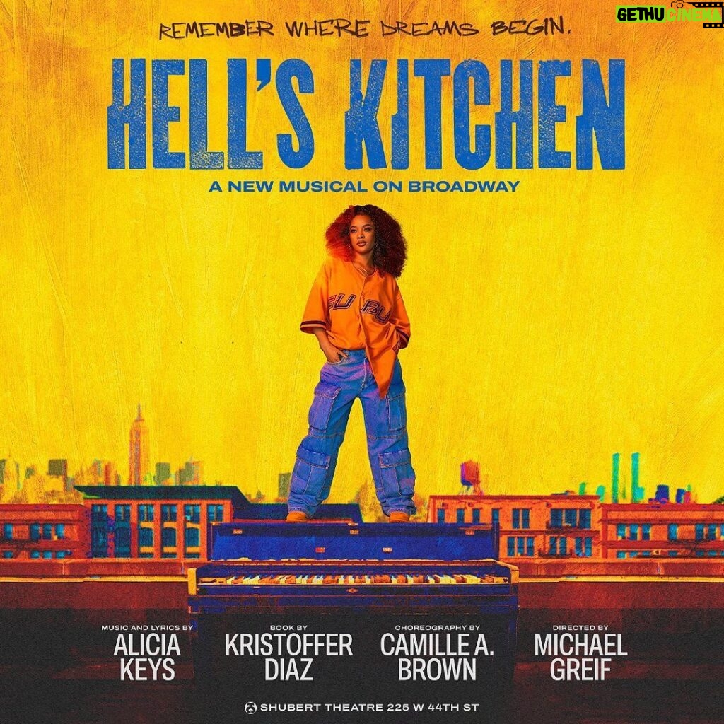 Debbie Allen Instagram - I was blown away by @AliciaKeys’ @HELLSKITCHENBWAY! 🔥❤️👏🏼 The freshest and most original new show on Broadway. The incredible cast, the unforgettable music and electric staging is A MUST SEE! Debbie A 💋❤️