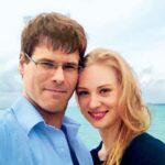 Deborah Ann Woll Instagram - Happy Valentines Day to all!! Love ❤️❤️❤️