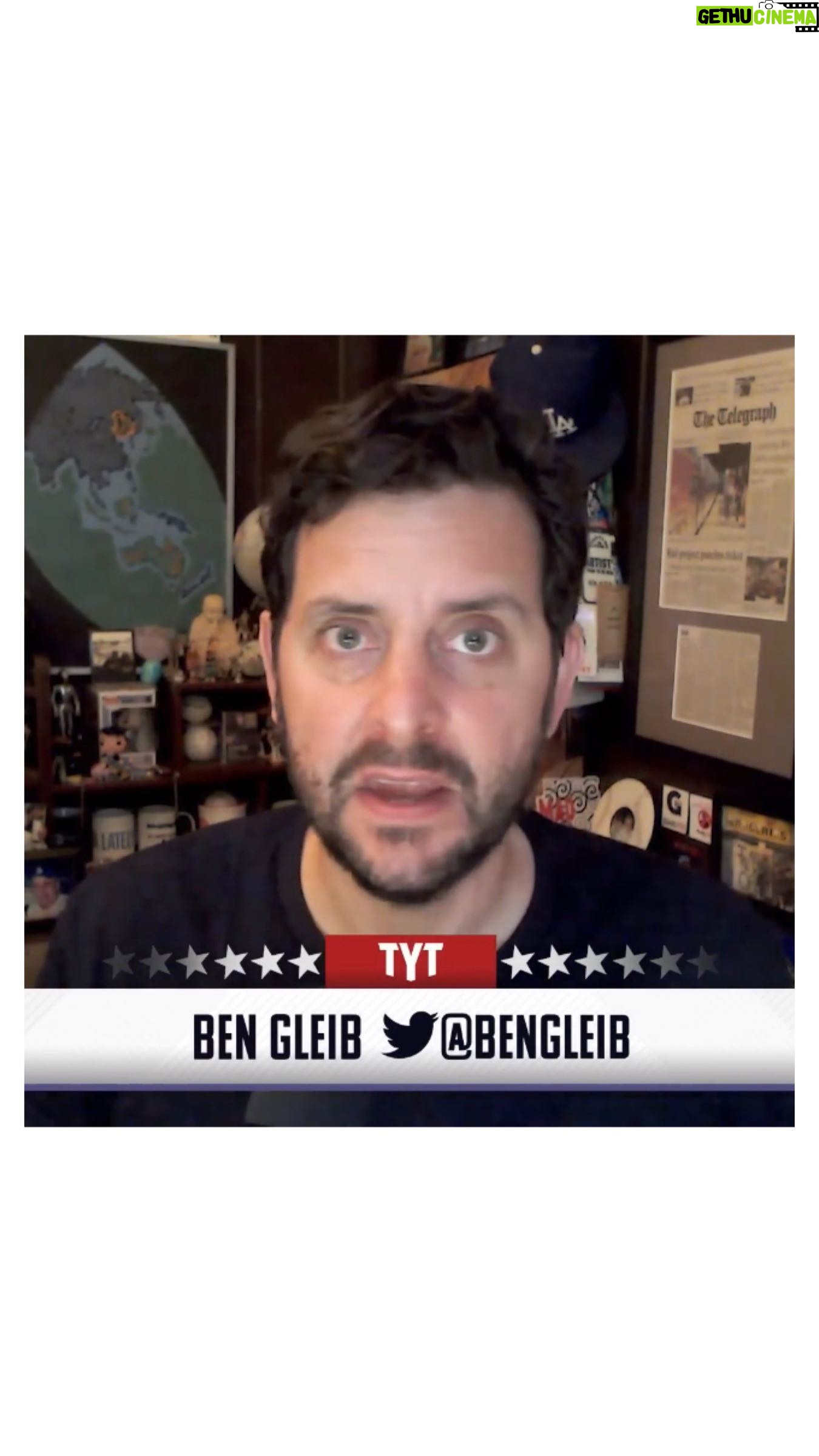 Debra Messing Instagram - This is comic @bengleib, an impassioned Israeli-American who needed to clarify a few things about Hamas, Israel and the Palestinians to his fellow liberals. Please take a moment and hear him. 🙏🏼🇮🇱💙 #israel #hamas #palestinians