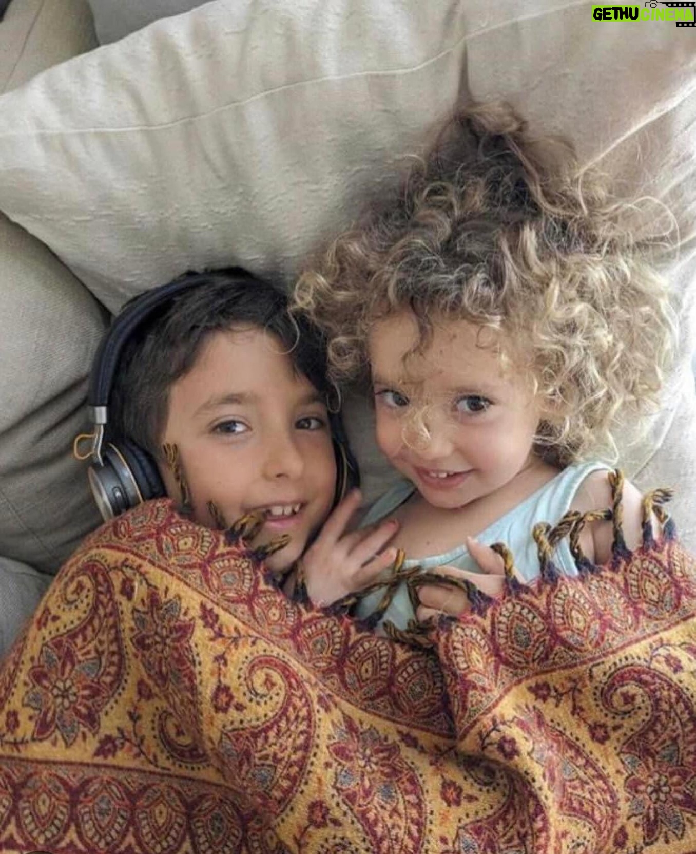 Debra Messing Instagram - Yahel (3 years old) and Naveh (8 years old) are finally home. Just so we are clear: these kids were asleep in their beds when they were violently taken hostage by a terrorist organization. Hamas still holds many innocent men women and children hostage. ๐ฎ๐ฑ #BringThemAllHome