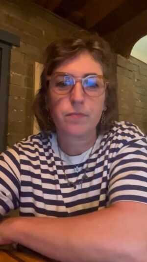 Debra Messing Instagram - Mayim, I see you. You are not alone. 

Thank you for articulating so graceful and fully,  what so many of us are experiencing. 

#jewishexperience #antisemitism #jewhate #nightmare @missmayim #mayimbialik
