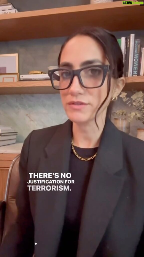 Debra Messing Instagram - If you watch ONE VIDEO in my feed, please let it be THIS ONE. #israel #empathy #antisemitism