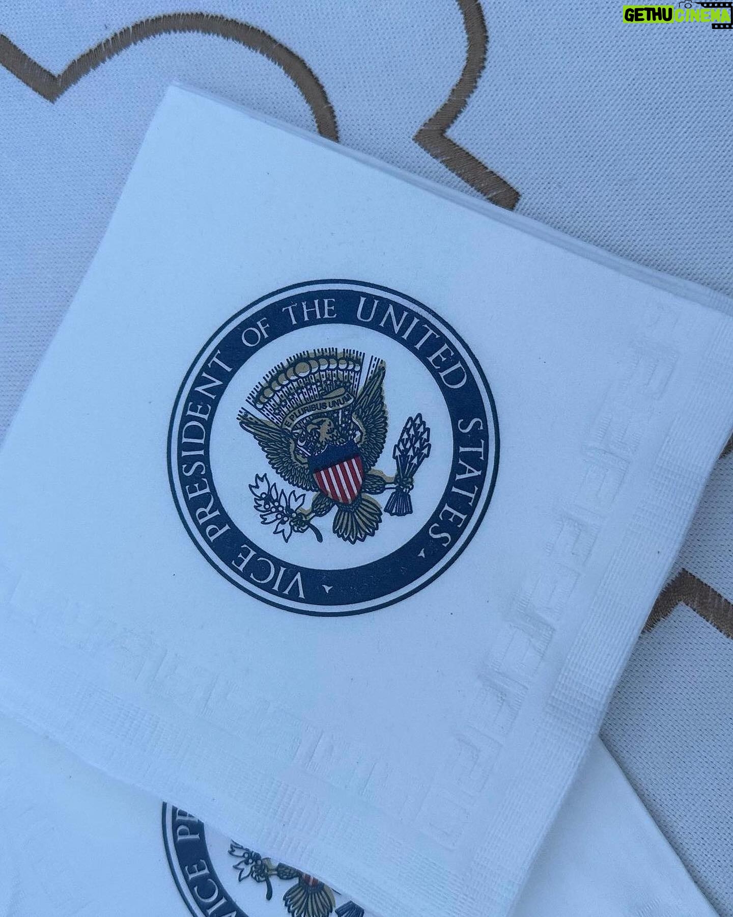Debra Messing Instagram - What an honor to celebrate Rosh Hashana, the Jewish New Year, with @vp and @secondgentleman at their home. I am so grateful for all the support they show to our community and our fight against anti-Semitism. Being there with Jewish leaders, hearing copious wishes of Shana Tova, and the distinct and joyful sound of live klezmer music made me feel like I was with family. Rosh Hashana marks a new beginning in the Jewish calendar. We take this time to reflect on the last year, and commit to being intentional going forward, with our words, and actions. May we be kinder, more generous, more fair, more compassionate, more patient, more loving, to all. Shana Tova everyone. May you have a sweet New Year. π―π #roshhashana #vicepresident #secondgentleman Video credit: @mandanadayani