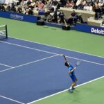 Debra Messing Instagram - What a thrill it was to be at the Men’s Finals at the US Open! A great match, even if it was in straight sets. The @usopen is my favorite thing to happen each year. I grew up on tennis. My brother played competitively so it was McEnroe, Borg, Navratilova, Everett, Graff, Davenport, Agassi, Sampras, Federer, Williams, and you know the rest! Watching athletes at the top of their sport is always awe inspiring, but to watch it live? Unforgettable. Thank you @lavazzausa for being such gracious hosts to my brother and me. Grazia! You never know who you’re going to run into. @stephruhle and @shilpay was in the box next to ours. Until next year, and congratulations to all the extraordinary players who competed this year. See you next year. 🤞🏼 #USOpen #MensFinals #NovakDokovic #medvedev