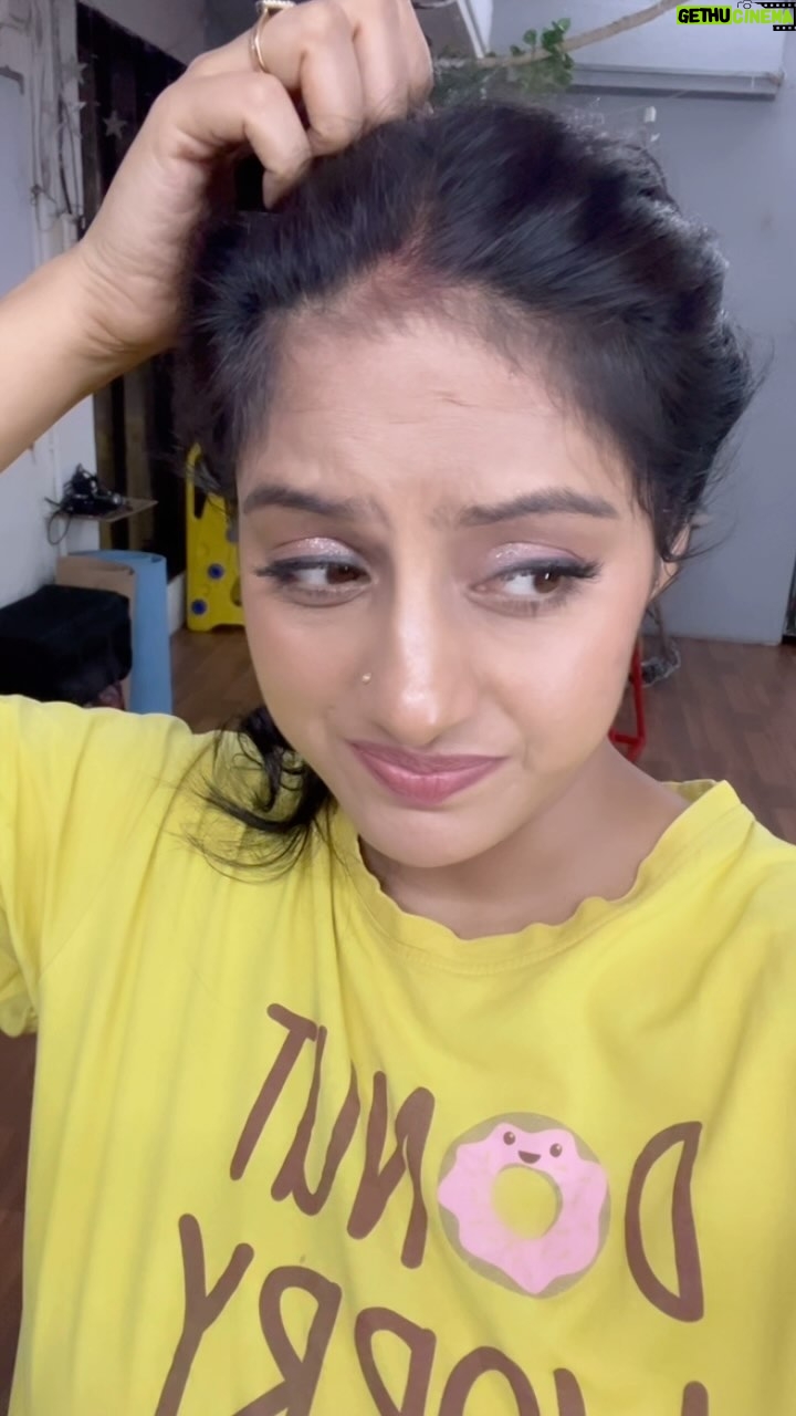 Deepika Singh Instagram - Baat karna bhi zaruri hai @rohitraj.goyal 😍❤️💁🏻♀️🤣 . . #husbandwifejokes #trending #deepikasingh