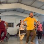 Deepika Singh Instagram - Celebrated dance day with the legendary @sujatamohapatra_official workshop organised by @sanatansc sir. Thank you @sanatansc sir for organising this two days enriching workshop . Thank you @thearshiyasharma for coming along and enjoying our workshop , also a big Thank you to you @thearshiyasharma for shooting these videos ❤️🙏🏻. . . #Guru #sujatamohapatra #internationaldanceday #padmavibhushan #gurukelucharanmohapatra #odissi #classicaldancer #deepikasingh