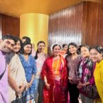 Deepika Singh Instagram - Yesterday with the legendary @sujatamohapatra_official mam & her troup . Totally enjoyed her divine performance at @ncpamumbai in Mudra Dance festival. . . #odissi #sujatamohapatra #sanatanchakarvarty #dancefestival #classicaldance #classicaldancer #deepikasingh