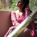 Deepthi Sunaina Instagram - సమయం వెనుకే చేసా పయనం✨ #deepthisunaina . . . . . 📸: @thehashtag_photography