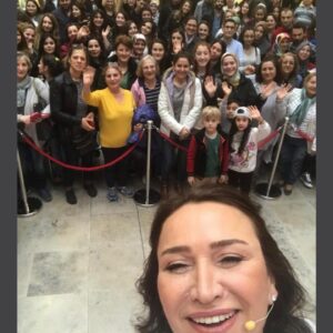 Demet Akbağ Instagram - #tbt birarada olmayı, sahneyi özlemek... 🎭 #sahne
