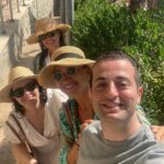Demet Akbağ Instagram - 7 ay sonra Ülker ve Mert’leyiz 🥰🥰 photo credit @evinsasmaz 😊