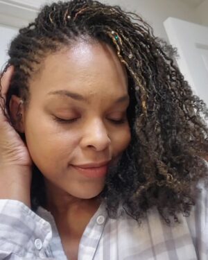 Demetria McKinney Instagram - #sisterloc update!  Hard to believe I am in month 4 already!!! This month was unique because there was a lot of #growth but that led to some marrying I hadn't experienced before. Chan was so patient in how she handled this issue during the retie and I can't thank her enough for not just ripping through my #hair.  Still loving the journey.....xoxoxo