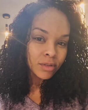 Demetria McKinney Instagram - There's nothing like a fresh retie! 10 months into this #sisterlocjourney !!! Can't wait for the 1 year mark to happen but the #growth isn't what I expected it to be. This is why everyone's #journey is so unique!  My #hair has definitely gotten thicker and fuller but also, definitively longer. I really didn't expect to see length retention as early as I did!  So to those who are in the beginning 2 to 3 months.....it's gonna he ok! 😆  Hold on and let the magic happen! Xo
