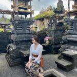 Denira Wiraguna Instagram - Take me backk🔙