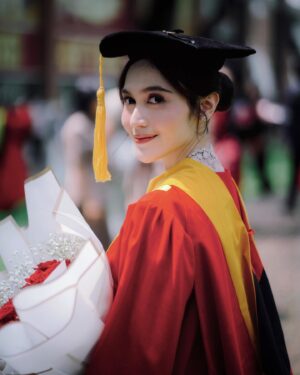 Denira Wiraguna Instagram - Proudly graduate, finally🎓