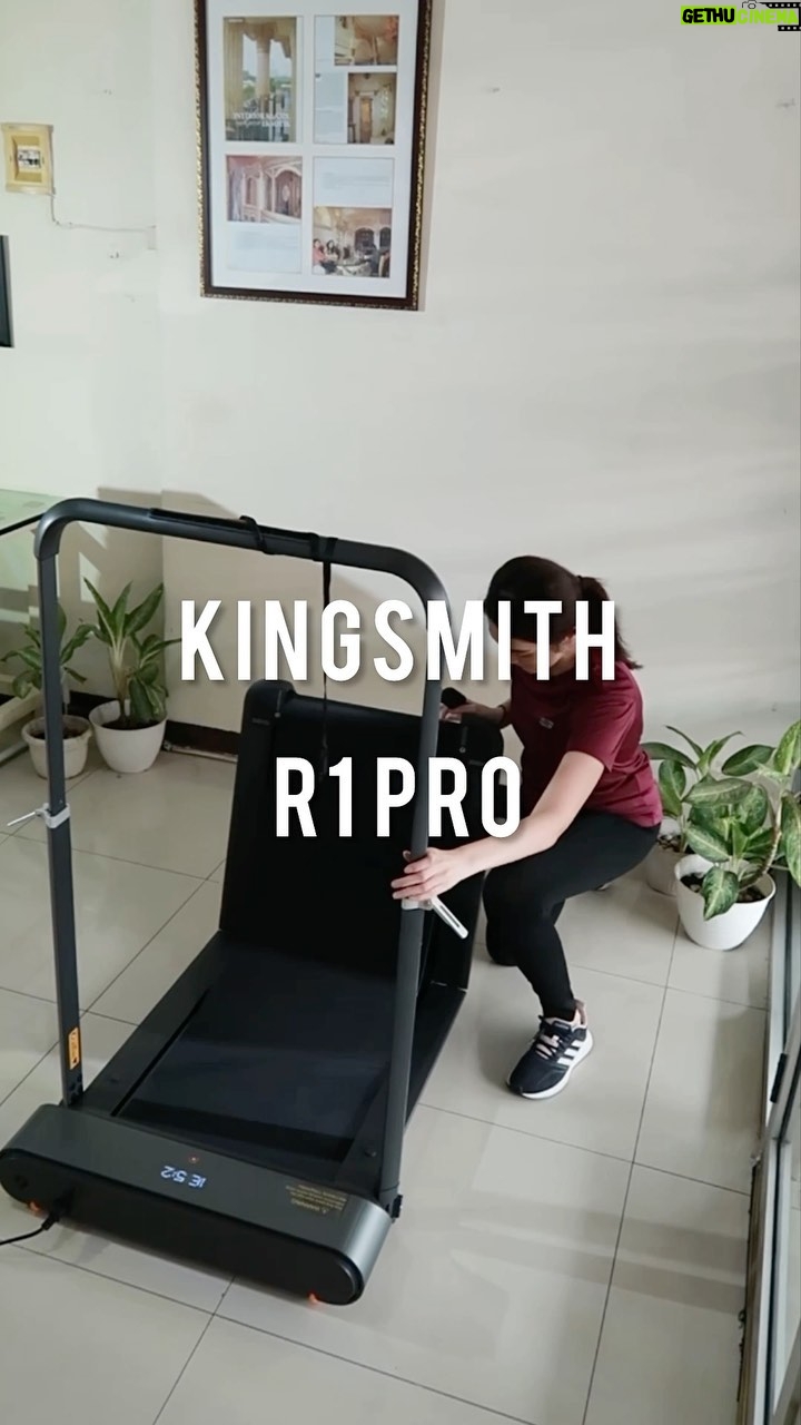Denira Wiraguna Instagram - Udah mulai musim hujan lagi, Aktivitas olahraga diluar rumah bisa terganggu Udah sedia KINGSMITH sebelum hujan ? π Treadmill KINGSMITH R1 pro ini mudah dilipat dan disimpan dimanapun tanpa menyita ruang, bisa dikoneksikan dengan aplikasi KS FIT untuk progress olahraga kita Saya order di @jewelhome_id, setiap produk-nya dilengkapi kartu garansi resmi dengan klaim servis di 31 kota di Indonesia Oh iya, lagi ada banyak promo diskon dan cashback di @Tokopedia @jewelhome_id, buruan cek tokopedia-nya sekarang dan nikmati promo-nya Olahraga rutin setiap hari ? Yuk bisa yuk @jewelhome_id @kingsmithwalkingpadofficial