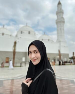 Denira Wiraguna Instagram - 🕌