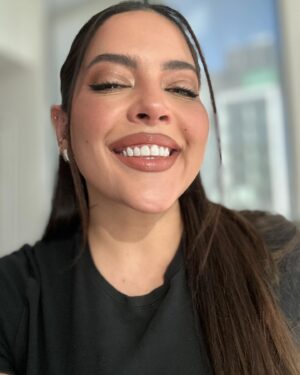 Denise Bidot Instagram - Haven’t posted a selfie in a while. Hope you’re smiling. Ily ☺️🫶🏼