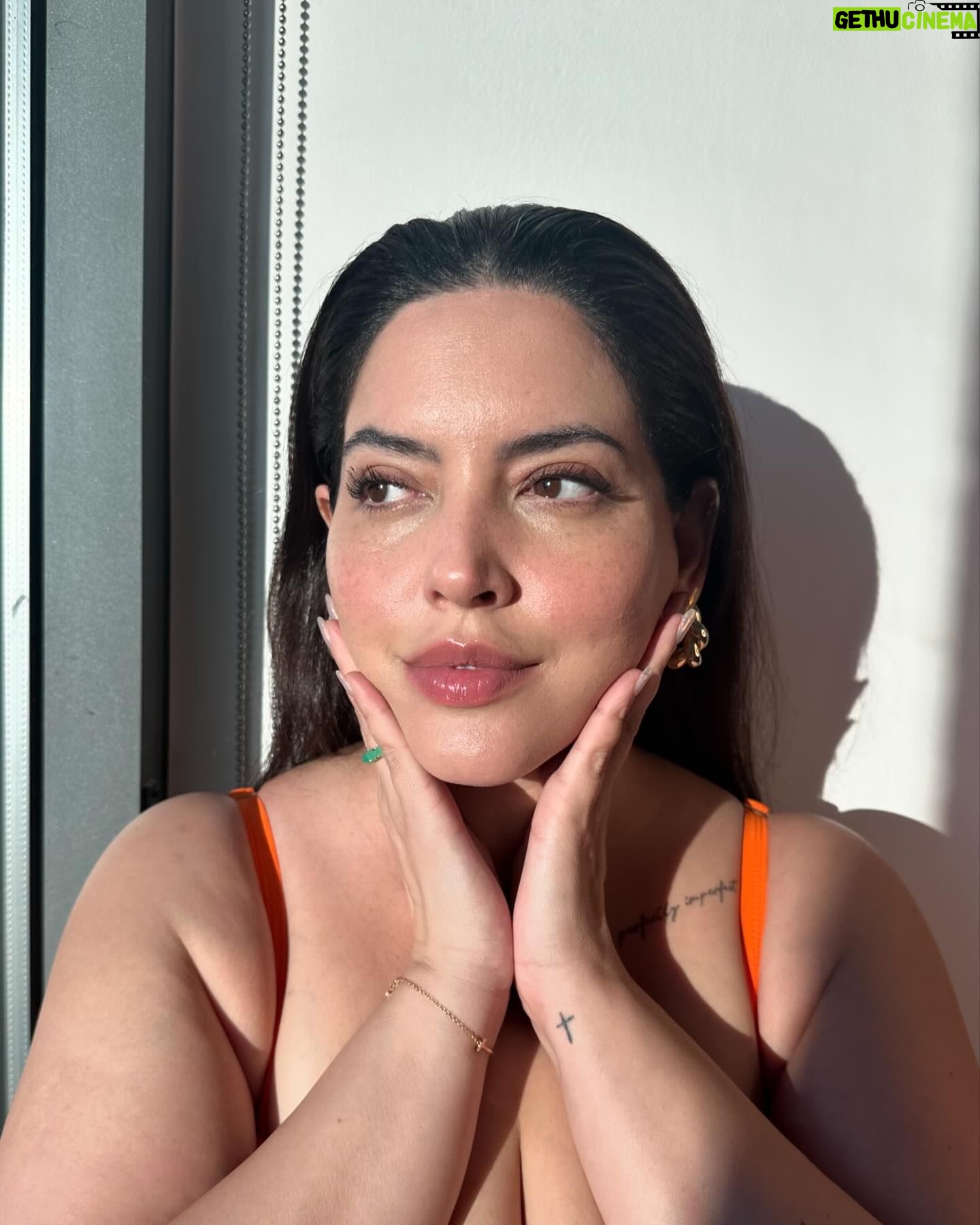 Denise Bidot Instagram - Im outstanding so I stand out 🧡