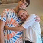 Denise Dumas Instagram - Cuando llega después de mucho tiempo tu sobrino amado @eugedumas471 !!!!! Te extrañamos mucho Euge!!!!❤️ Todo lo que tiene de alto lo tiene de bueno! Siempre es una fiesta cuando viene!!!! Te amo Euge!❤️