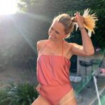 Denise Dumas Instagram - Estallló el verano!!!! 😂🌞🌸🌺 @suitsummer