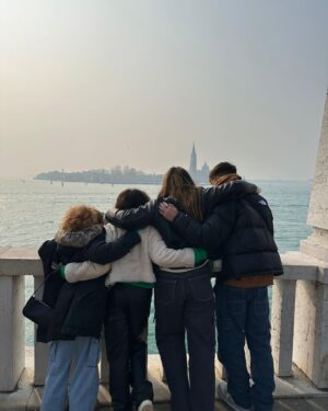 Denise Dumas Instagram - Son, para mí todo lo que está bien!!! Nunca van a saber cuánto los amo❤️ @isacurto_ @santinocurtoo @emitali @fran__hola