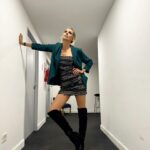 Denise Dumas Instagram - Gracias por acompañarnos cada fin de semana en el Debate del Bailando!!!!! ❤️💕Me encanta hacer este programa!!! Fotos que quedaron del domingo.. Fotografo moderno @latobaok Jajaja! @eldebatedelbailando @americatv