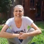 Denise Dumas Instagram - Llegó el verano y qué lindo es poder disfrutar en familia ❤️ Y para no tener que preocuparnos por los insectos, uso Raid Essencials 💪🏼 formulados con extractos vegetales. Lo mejor para dejar afuera de la casa y del jardín a las moscas, mosquitos, hormigas y cucarachas! @raidargentina