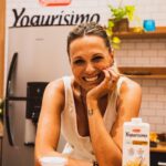 Denise Dumas Instagram - Estuve en el evento de lanzamiento de la nueva línea de yogures de @yogurisimoargentina con tecnología del CONICET Tienen probióticos que contribuyen a la salud respiratoria y gastrointestinal. Estarán disponibles en su versión bebible, sachet, tetra o botellita, en sabor natural y también en los clásicos Crémix y Firme. Además, son super fáciles de identificar porque tienen el sello del Conicet! #laperfeccionhechayogur