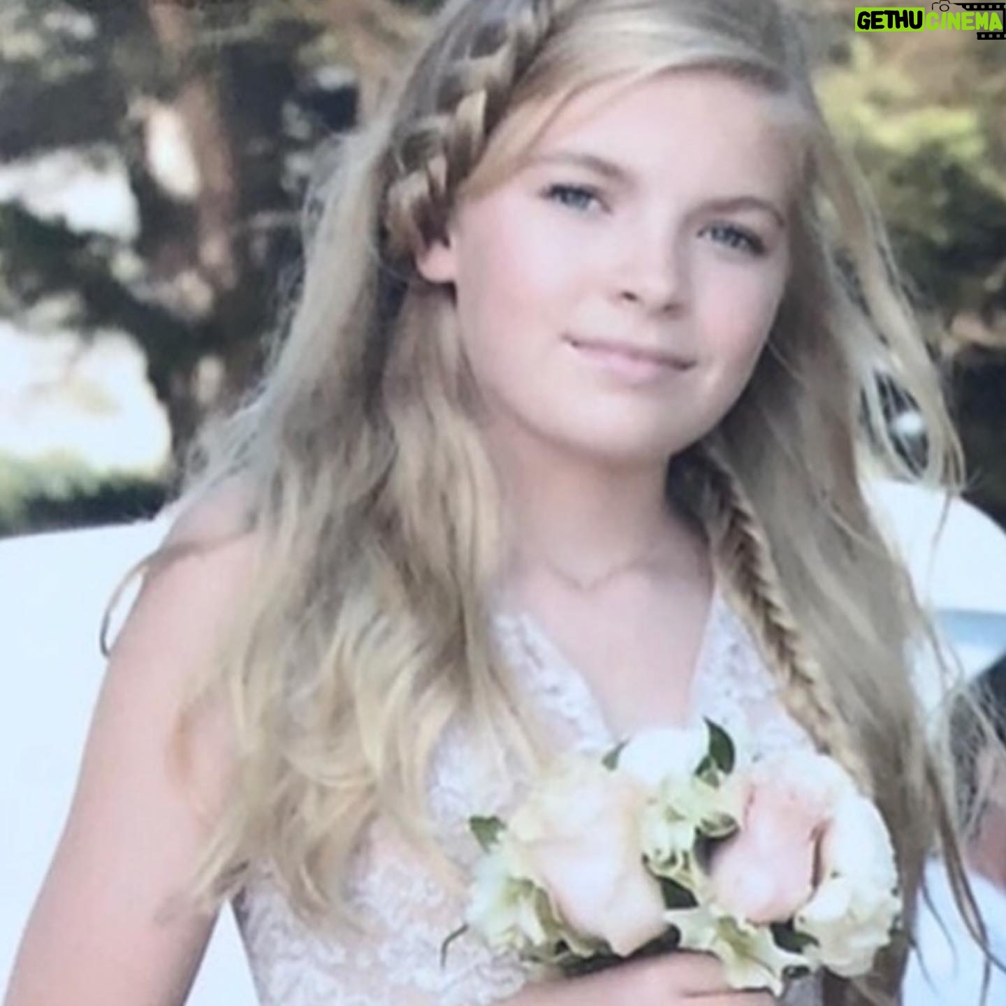Denise Richards Instagram - Happy birthday beautiful Lola!!!! How are you 17 already?!? I’m so proud of you. You’re so sweet & compassionate & would give the shirt off your back for anyone. Your smile & laugh are infectious & your love for life. Especially the most simple things in life. You are light. You walk into any room and always light up the room. I love you so much. Happy birthday & as your Nana always called you #junebug #giggles you laughed at two days old we so were amazed that you did. I love you💕 and Nana is here with you always especially today. 💫🌸