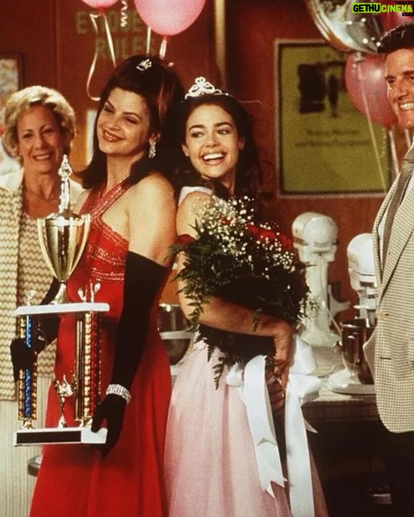 Denise Richards Instagram - Kirstie is one of the funniest, nicest & strongest women I've ever met. I am so lucky & grateful that I got to do a movie with her playing my mom. I was quite intimidated to work with her but she immediately made me feel so comfortable. She had a heart of gold & deep love for animals. Her laugh was infectious & she lit up every room she walked into. Kirstie you are loved by so many & will be so very missed. Prayers to your kids & grandkids.