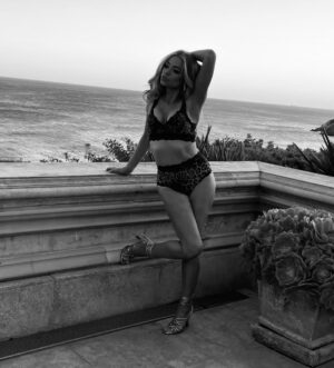 Denise Richards Instagram - Thank you so much for all the lovely birthday wishes, so grateful for all the love!!✨🎉🥰