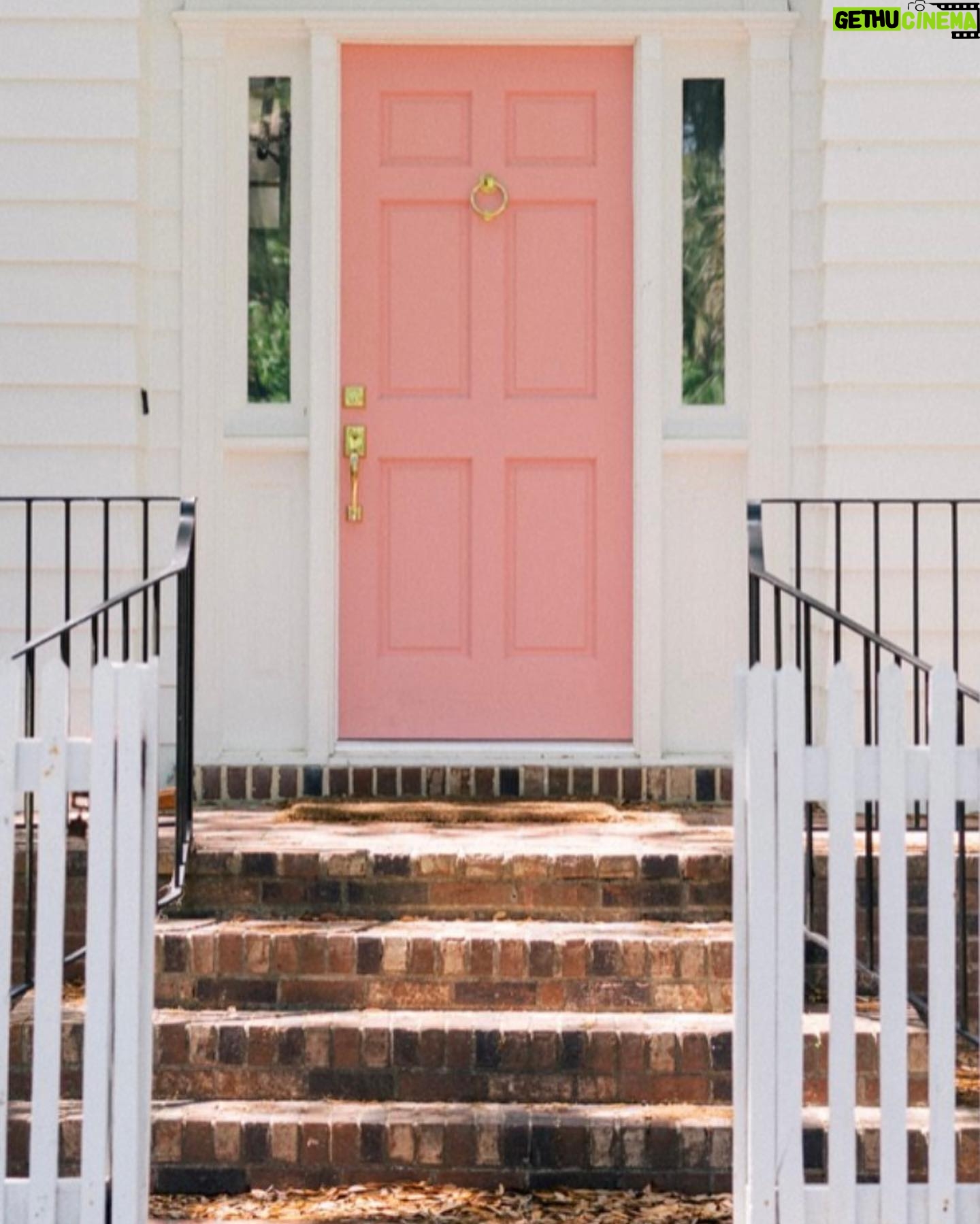 Denise Richards Instagram - I’m obsessed with these pink doors. I especially love the first one. Which one is your favorite? Perhaps hubby won’t mind coming home to a pink front door😂 I love color it’s so happy too