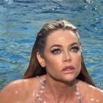 Denise Richards Instagram - Happy Monday 💛 #mondayfunday #comingintotheweeklike 📸: @aaronwilliamcameron Glam: @glambypamelab 💄