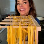 Denise Richards Instagram - Making pasta 🍝 with Denise… well trying to💛 (go to part 2 for the rest!)