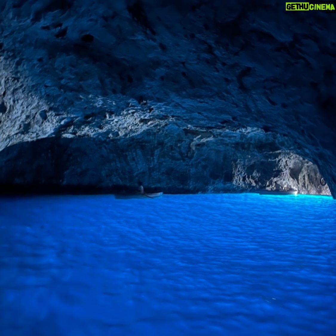 Denise Richards Instagram - I know it’s not #tbt yet… I love this part of #italy so much & to go into the #bluegrotto with my love was so special. I can’t wait to take you girls @samisheen @lola__sheen there next summer ! #amalfi #capri #bluegrotto