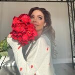 Denise Richards Instagram - Happy Valentines day!! You’re all my forever Valentines🥰
