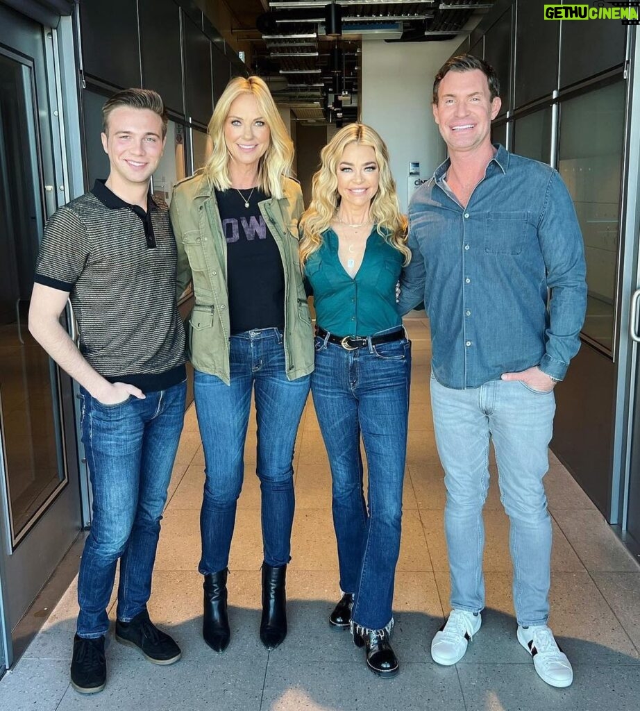 Denise Richards Instagram - Had an amazing time chatting with @jljefflewis, @megancatalina, and @shane.douglas on @radioandysxm Channel 102. Thank you for having me, and thank you @glambypamelab for getting me glammed at 6am. 🤍